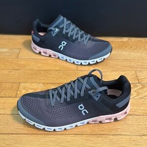 On Cloudflow Black/Pink/White Women’s 9